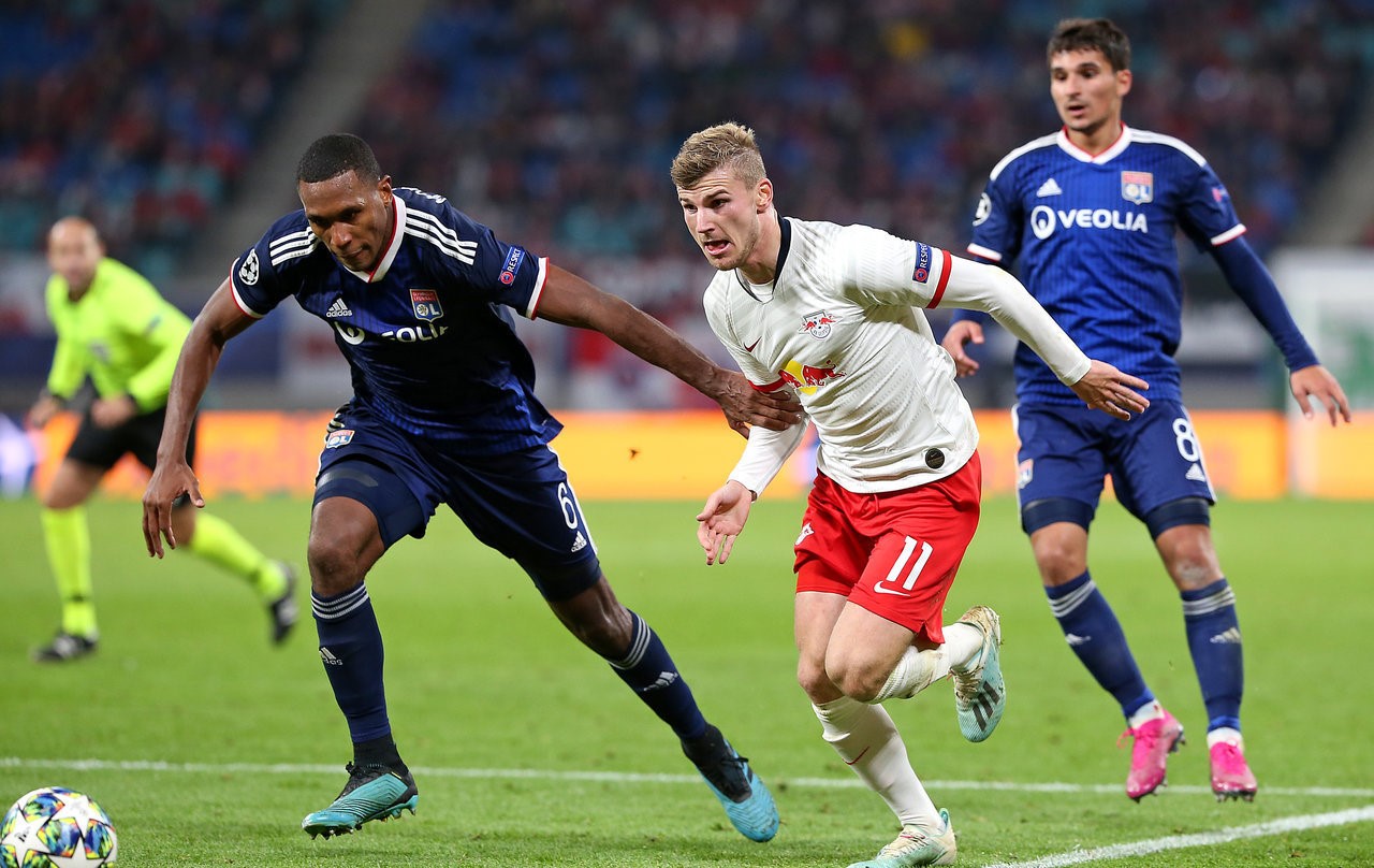 圣埃蒂安主场艰难战胜对手，积分榜上升的简单介绍