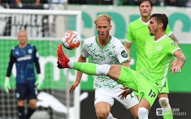 关于柏林赫塔队长发表演讲，振奋球队士气的信息