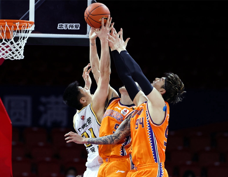 联赛战局扑朔迷离，局势紧张刺激的简单介绍