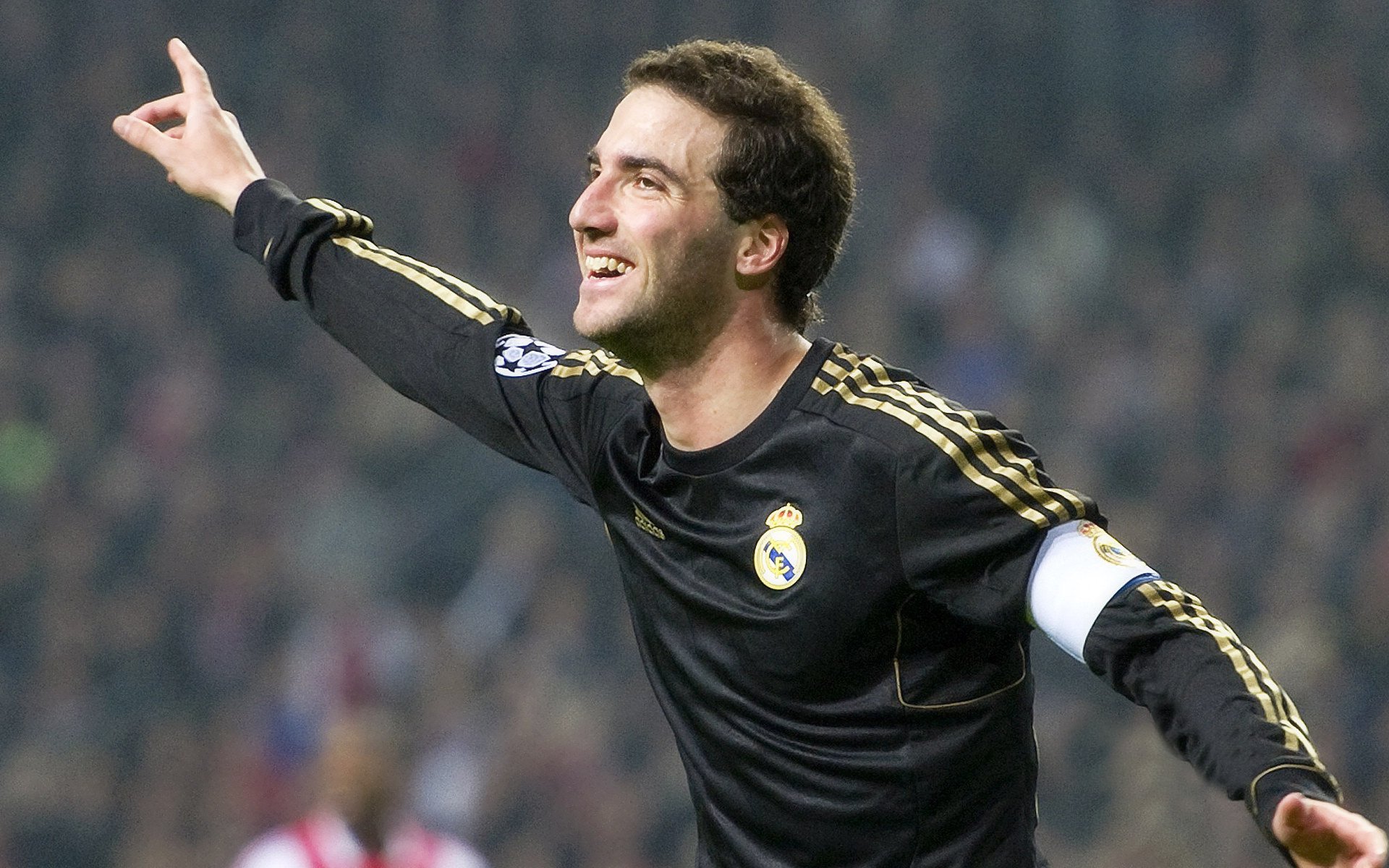 塞内加尔击败乌拉圭，迪亚斯的节奏魔法如何掌控全场